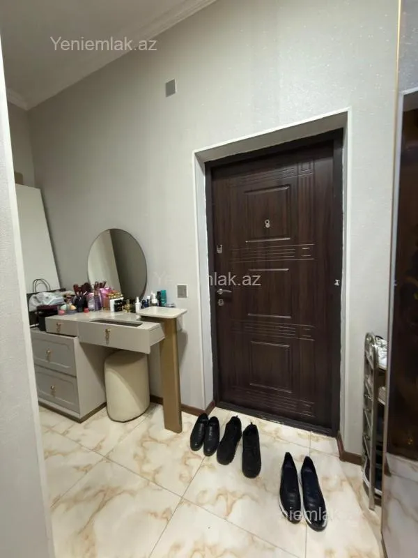 Satılır 2 otaqlı yeni tikili 60 m²