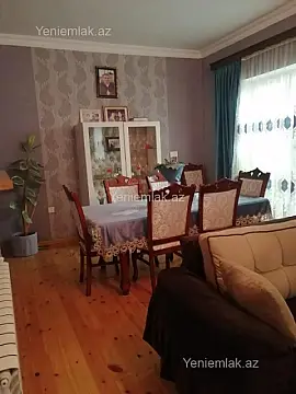 Satılır 5 otaqlı həyət evi 240 m²