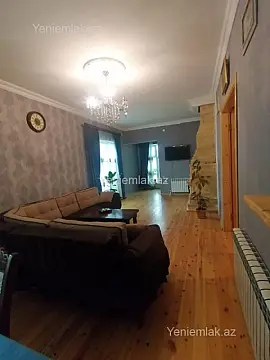 Satılır 5 otaqlı həyət evi 240 m²