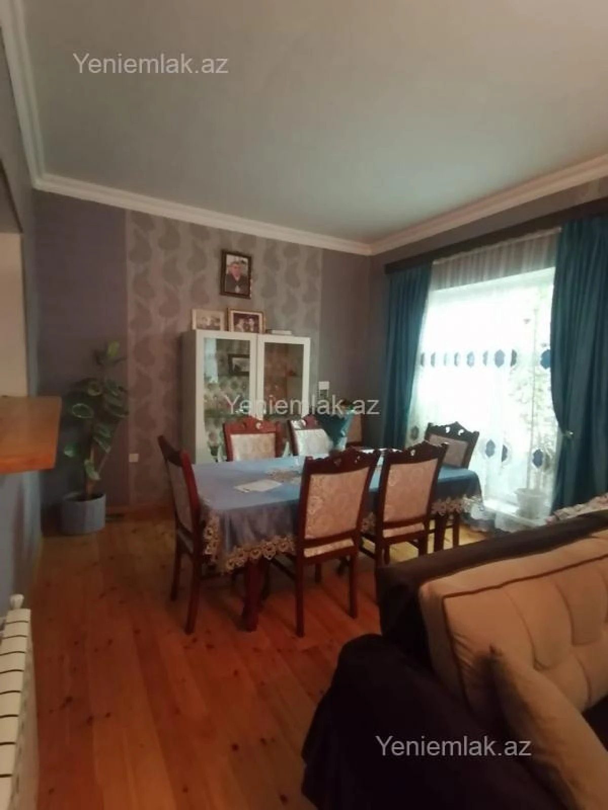 Satılır 5 otaqlı həyət evi 240 m²