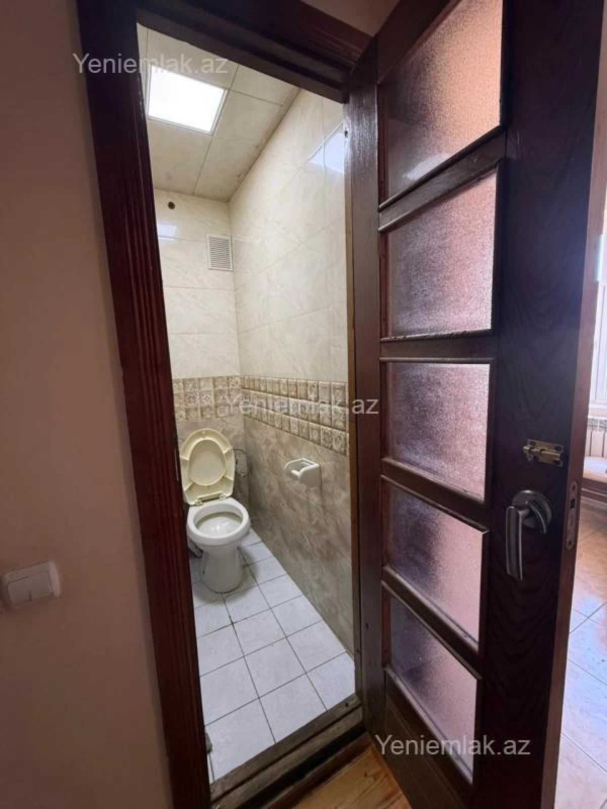Satılır 2 otaqlı köhnə tikili 62 m²