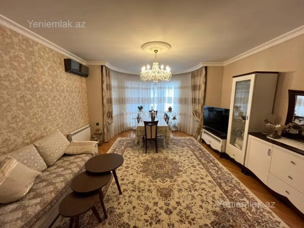Satılır 3 otaqlı yeni tikili 135 m²