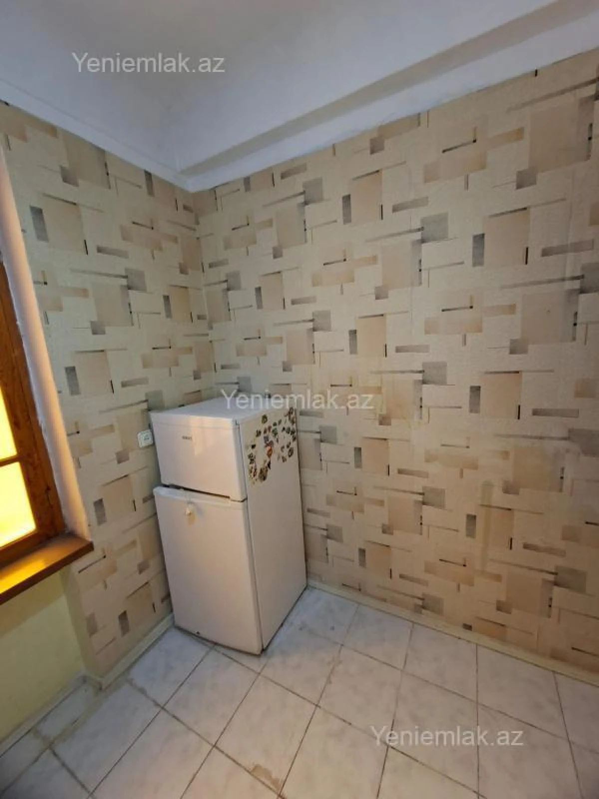 Satılır 1 otaqlı köhnə tikili 35 m²