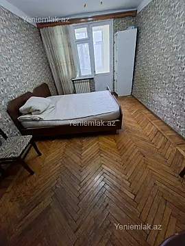 Satılır 1 otaqlı köhnə tikili 35 m²