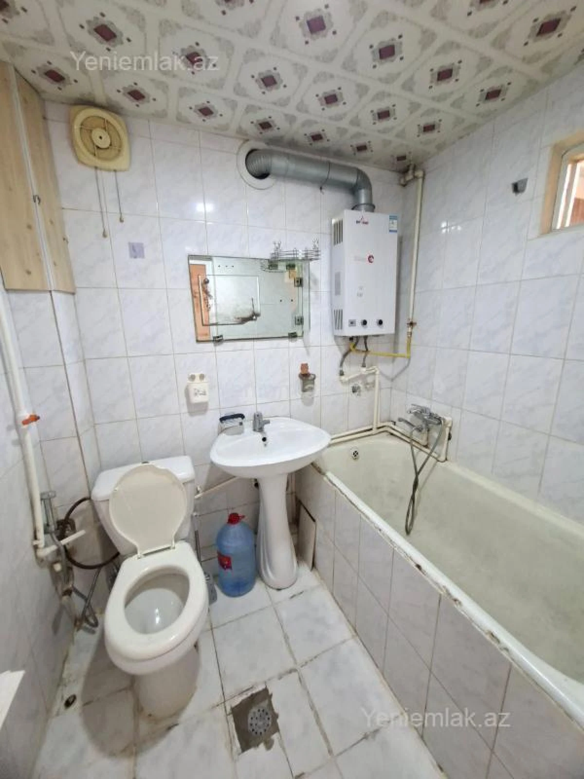 Satılır 1 otaqlı köhnə tikili 35 m²