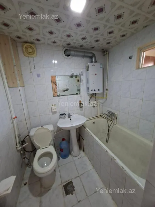 Satılır 1 otaqlı köhnə tikili 35 m²