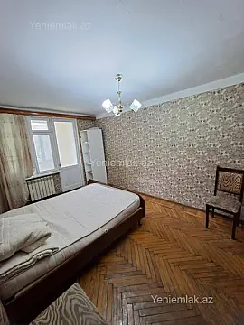 Satılır 1 otaqlı köhnə tikili 35 m²