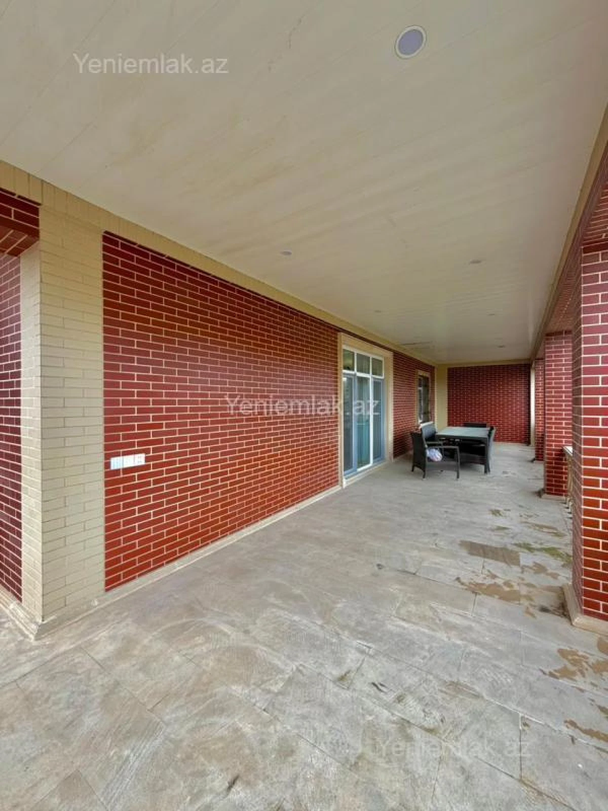 Satılır 4 otaqlı həyət evi 160 m²