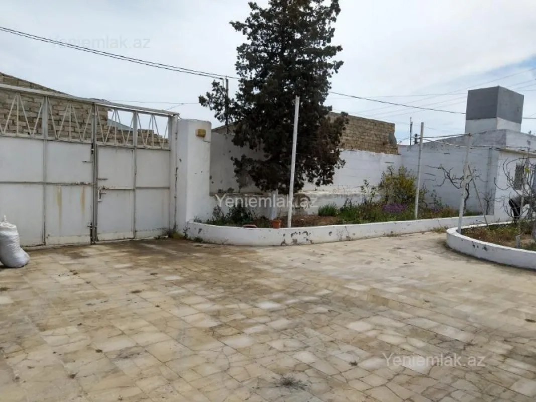 Satılır 4 otaqlı həyət evi 120 m²