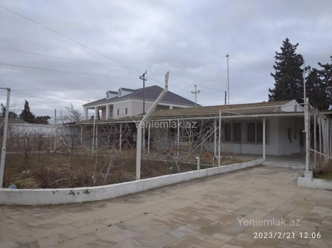 Satılır 4 otaqlı həyət evi 120 m²
