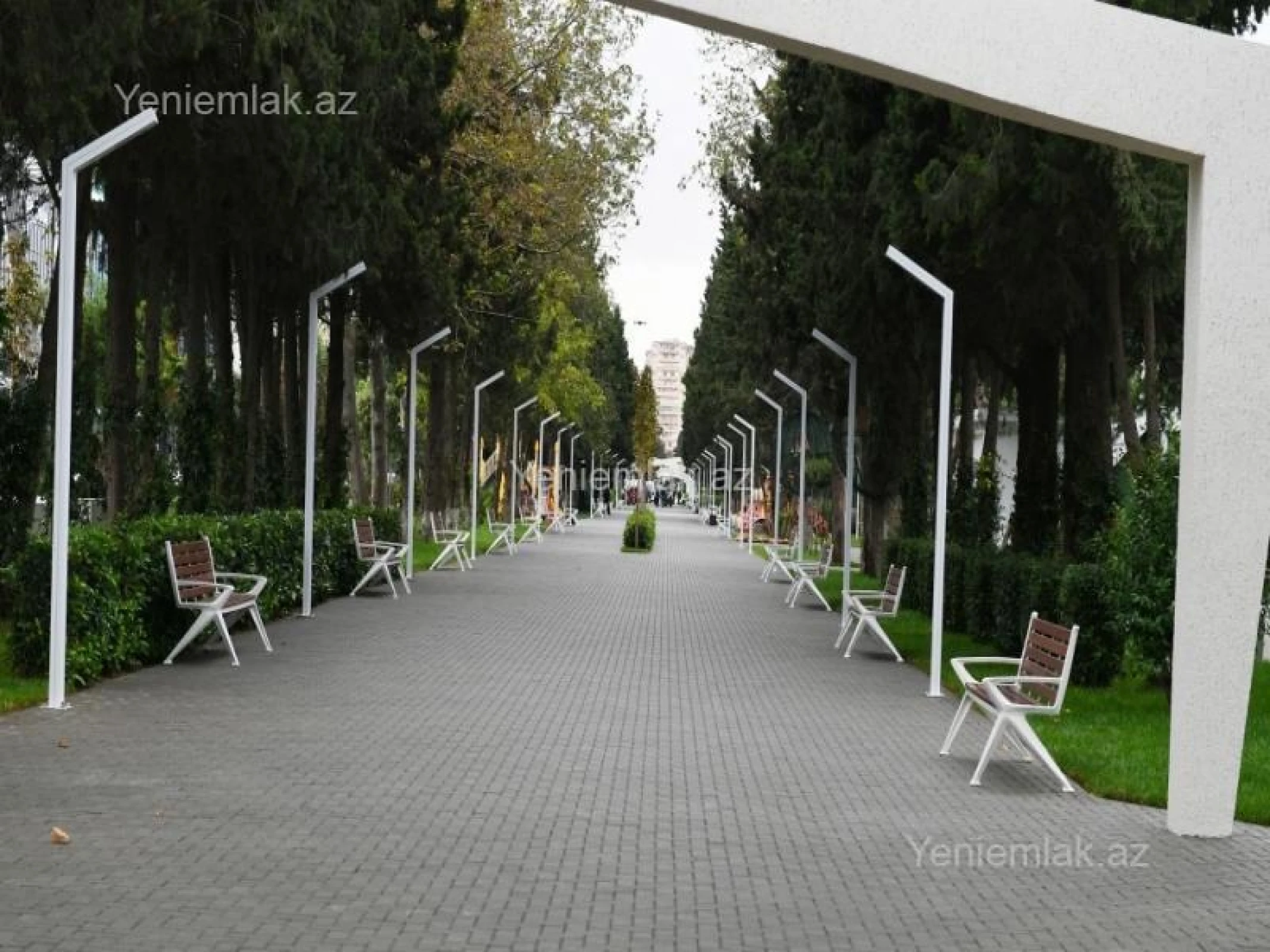 Satılır 2 otaqlı köhnə tikili 65 m²