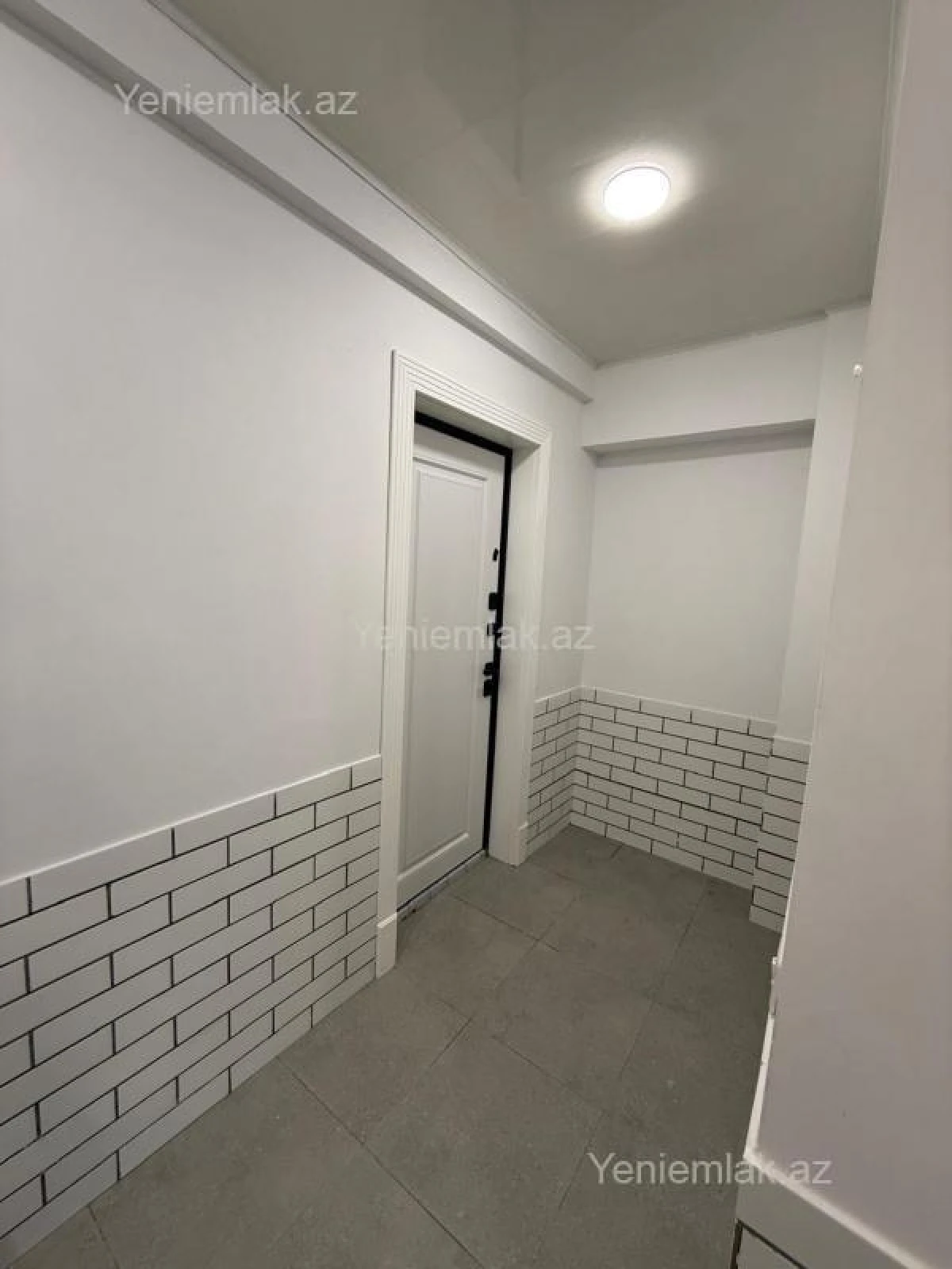 Satılır 2 otaqlı köhnə tikili 65 m²