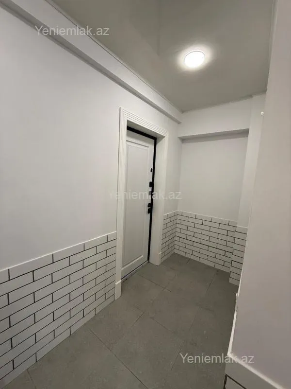 Satılır 2 otaqlı köhnə tikili 65 m²