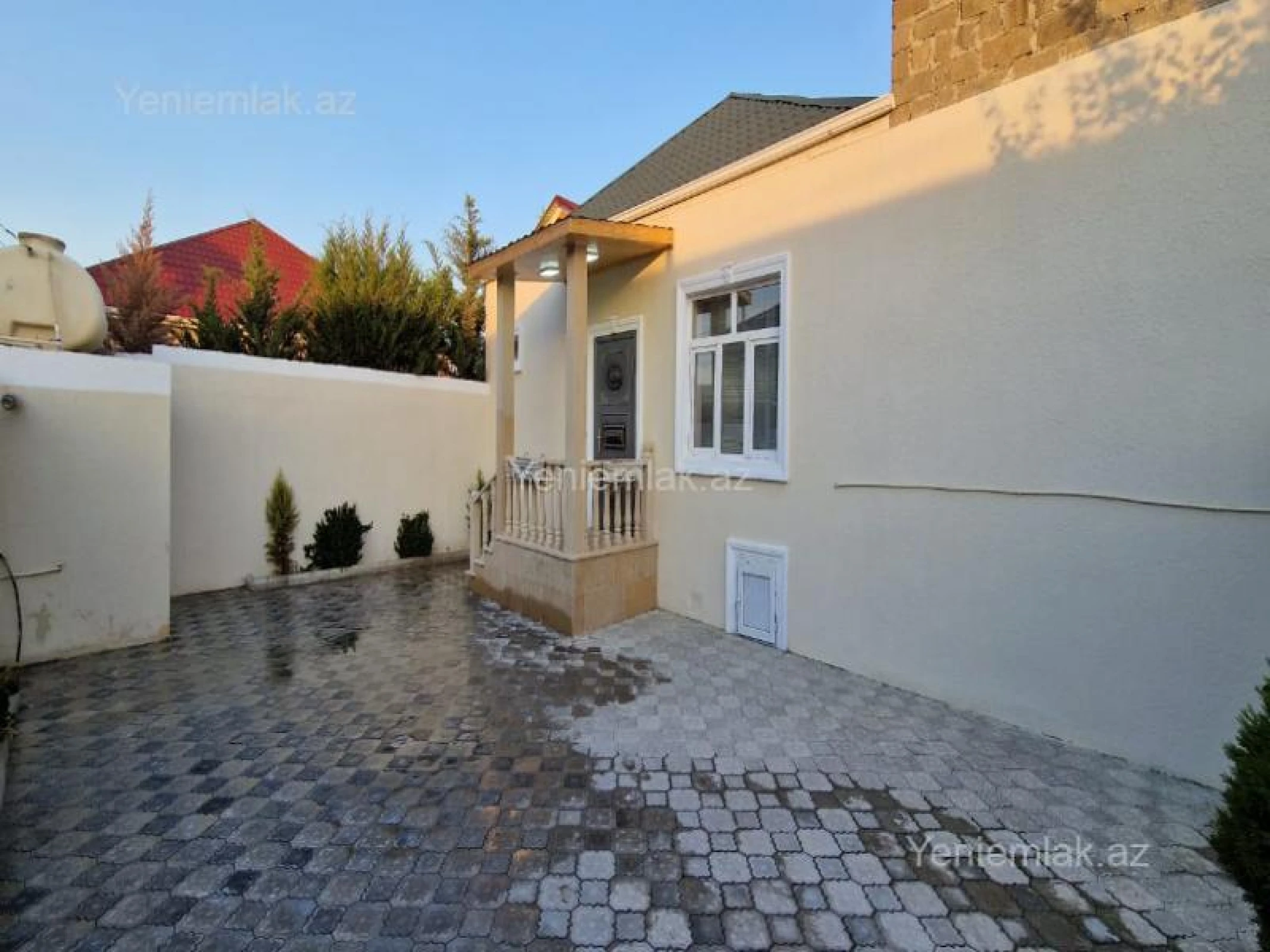 Satılır 4 otaqlı həyət evi 156 m²