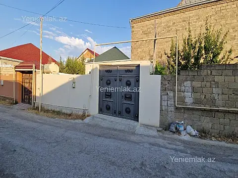 Satılır 4 otaqlı həyət evi 156 m²