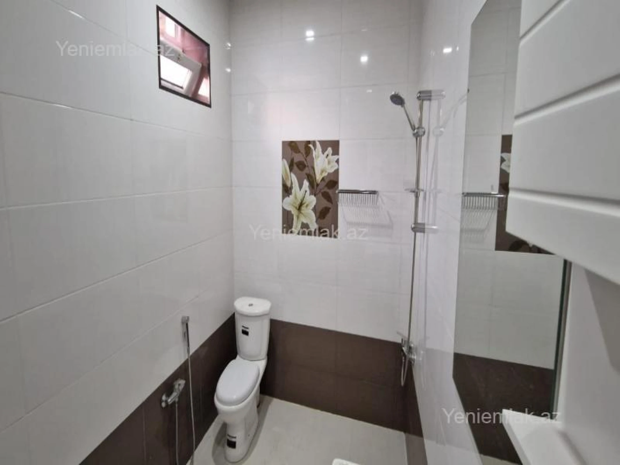 Satılır 4 otaqlı həyət evi 156 m²