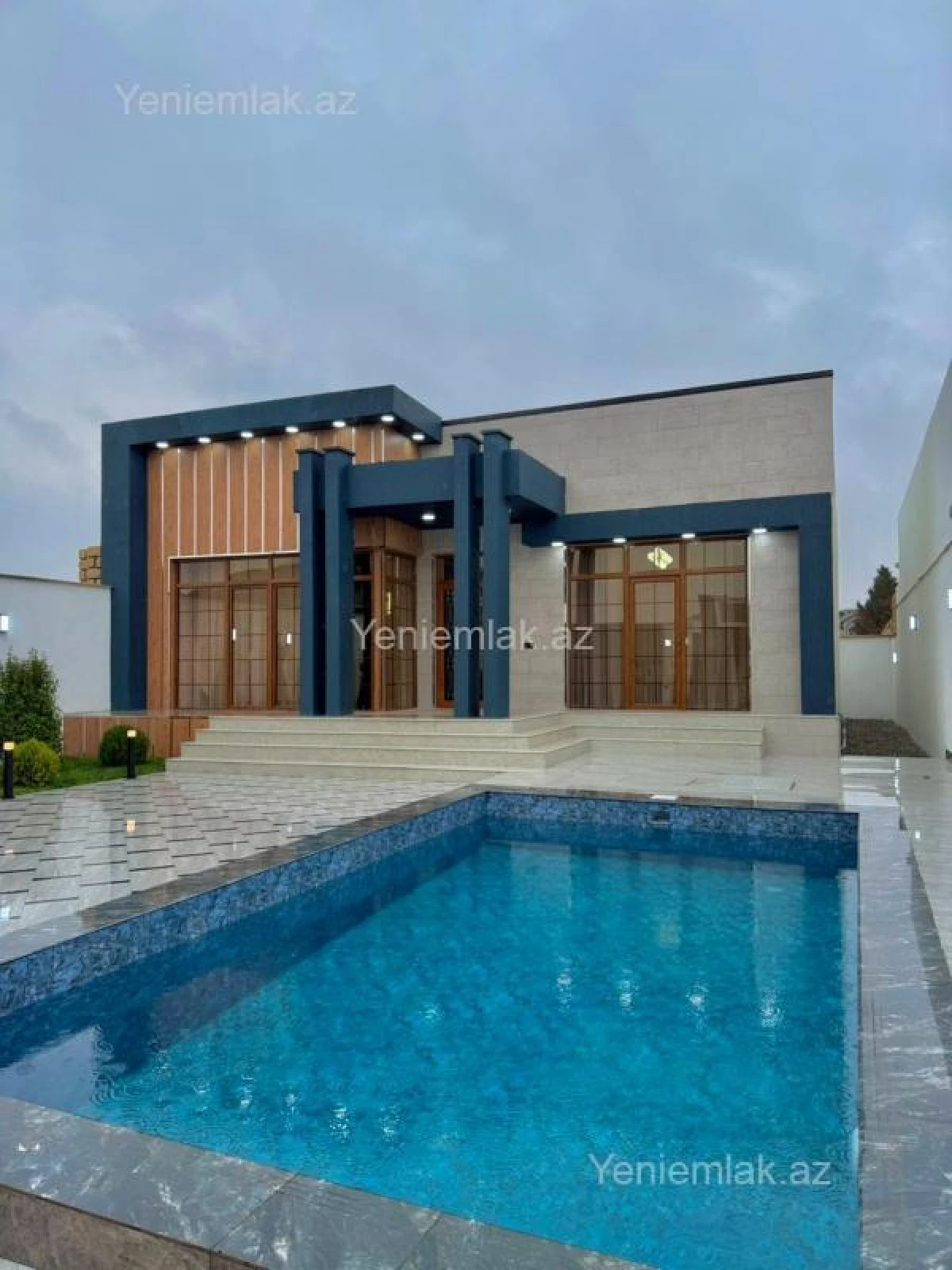 Satılır 4 otaqlı həyət evi 180 m²