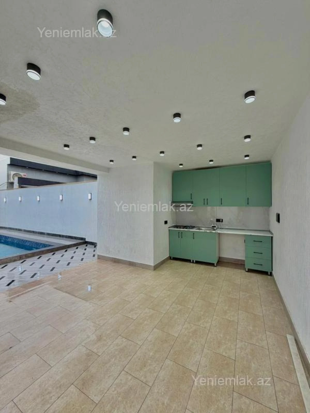 Satılır 4 otaqlı həyət evi 180 m²