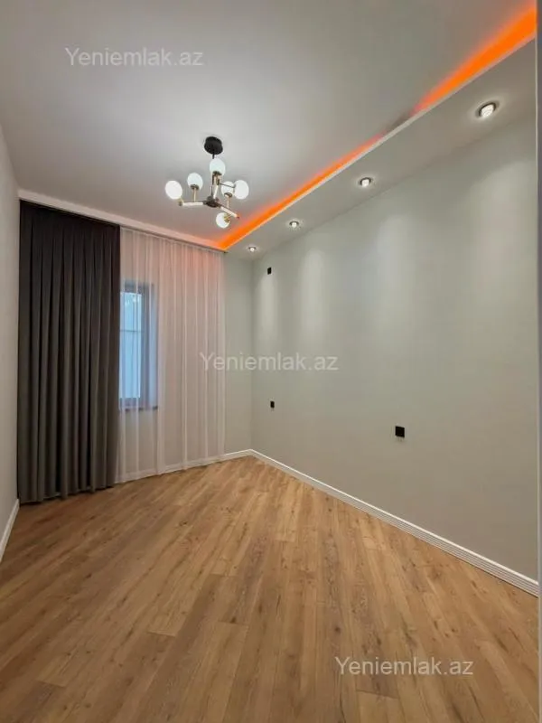 Satılır 4 otaqlı həyət evi 180 m²