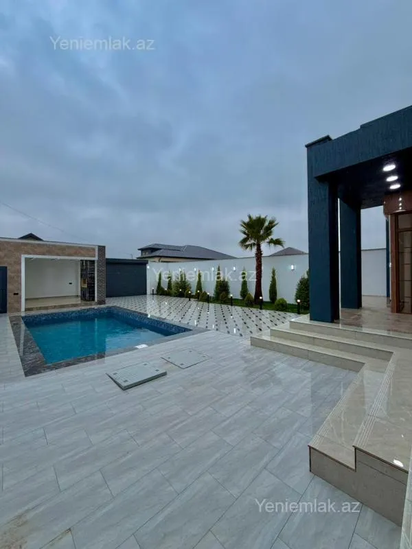 Satılır 4 otaqlı həyət evi 180 m²