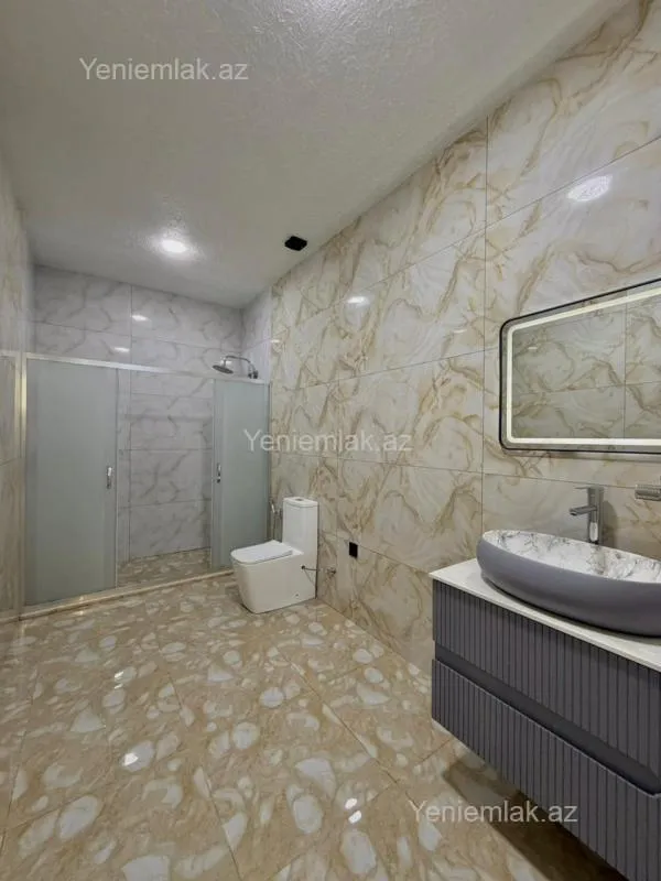 Satılır 4 otaqlı həyət evi 180 m²