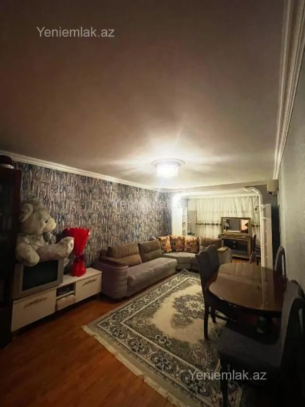 Satılır 2 otaqlı köhnə tikili 50 m²