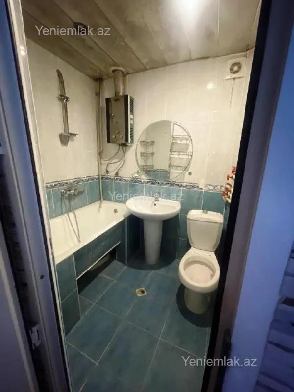 Satılır 2 otaqlı köhnə tikili 50 m²