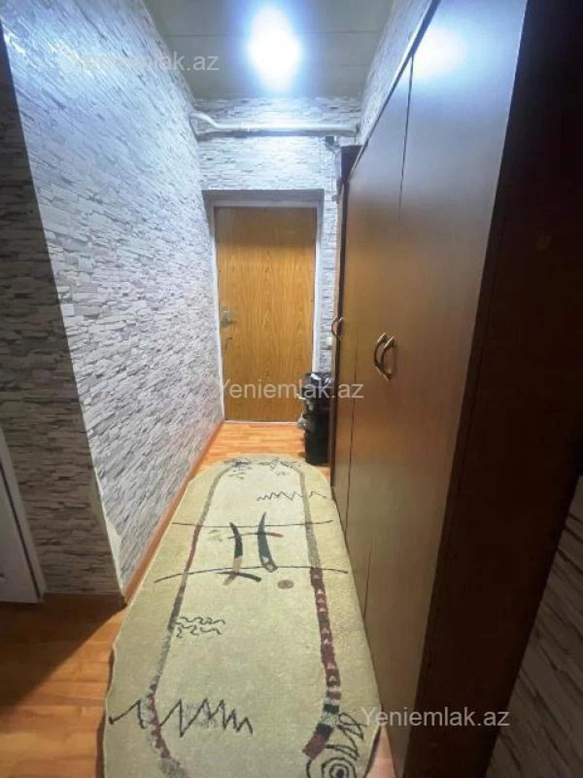 Satılır 2 otaqlı köhnə tikili 50 m²