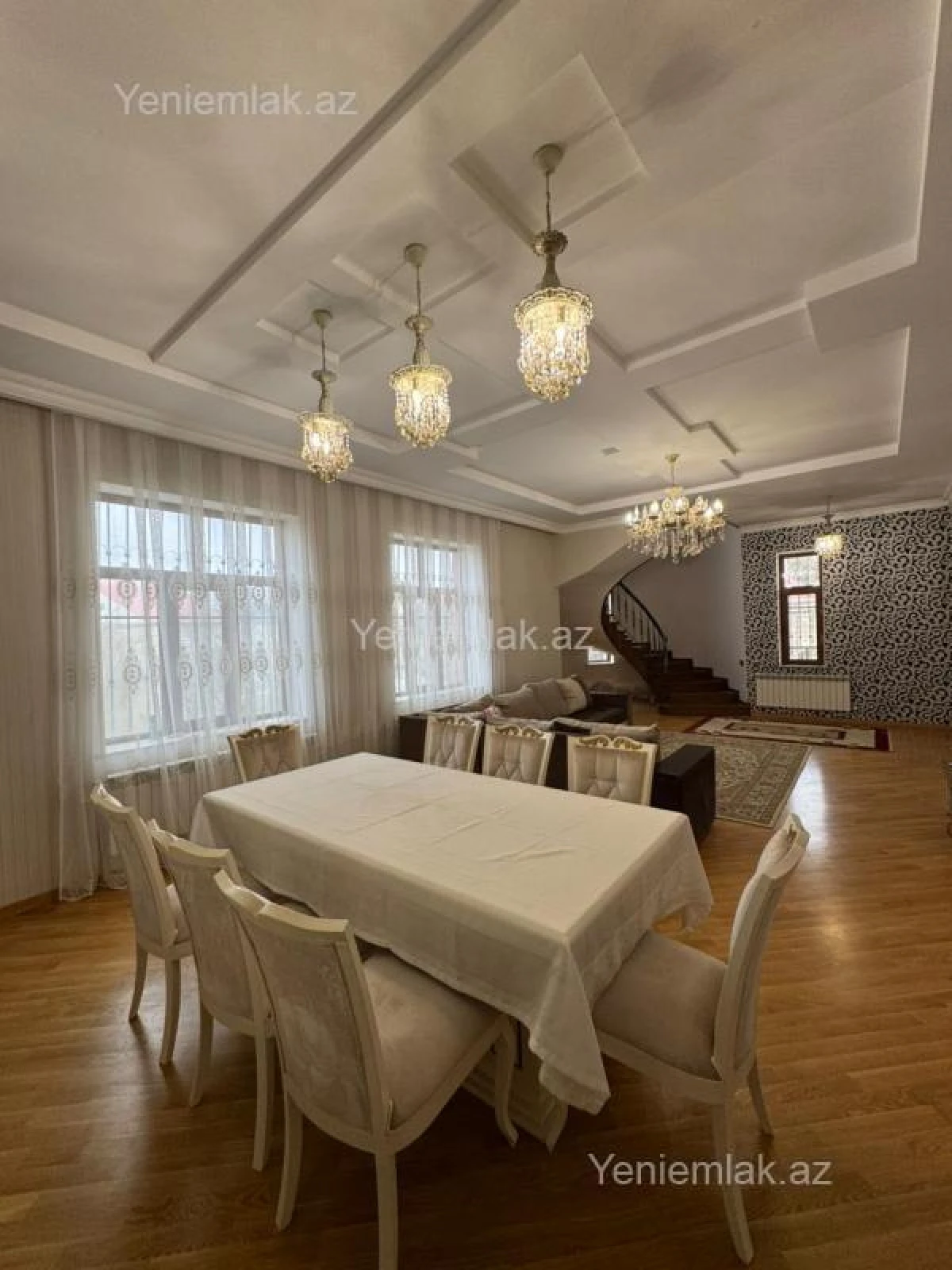 Satılır 6 otaqlı həyət evi 207 m²