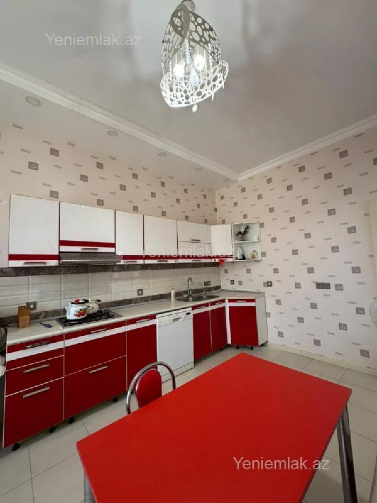 Satılır 6 otaqlı həyət evi 207 m²