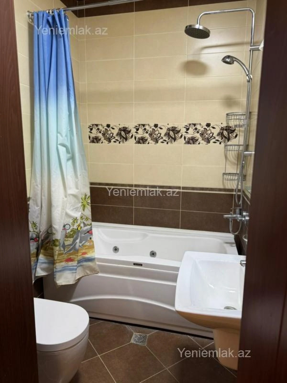 Satılır 6 otaqlı həyət evi 207 m²