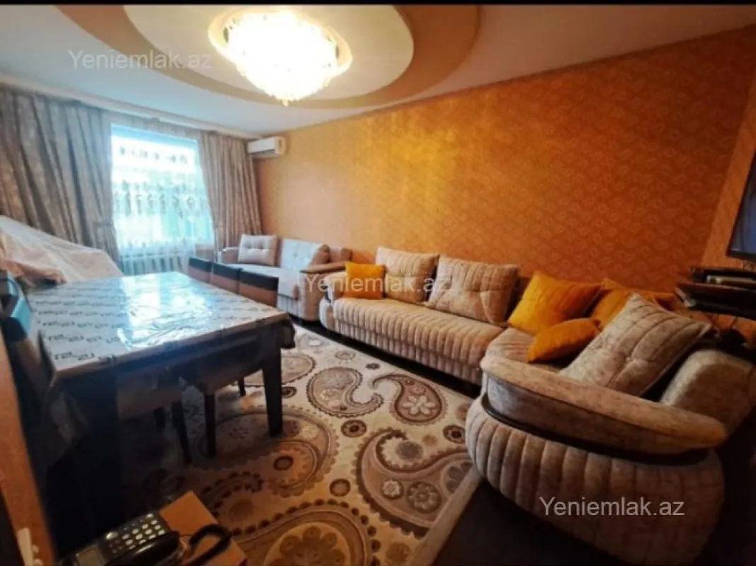 Satılır 2 otaqlı köhnə tikili 65 m²