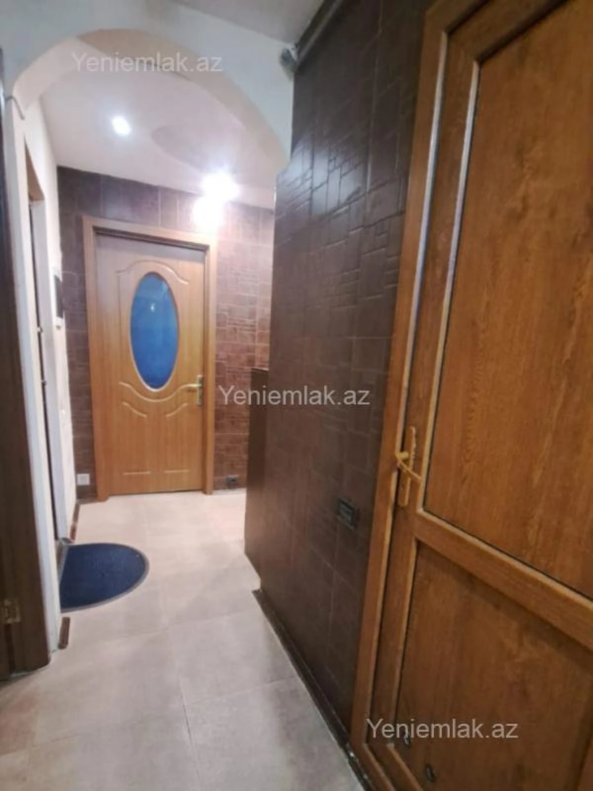 Satılır 2 otaqlı köhnə tikili 65 m²