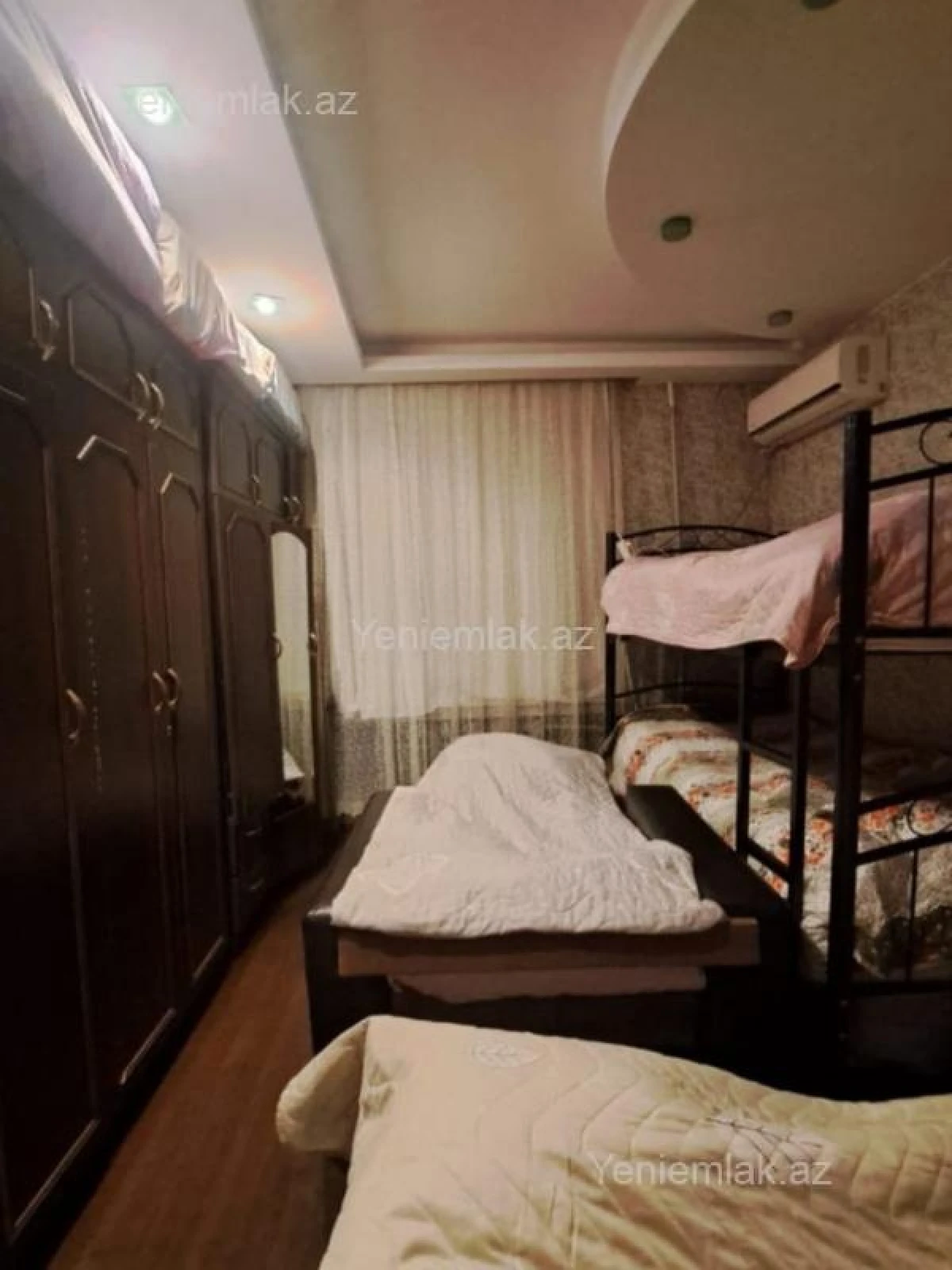 Satılır 2 otaqlı köhnə tikili 65 m²