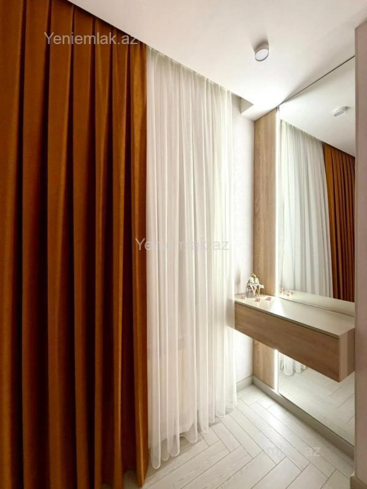 Satılır 2 otaqlı yeni tikili 76 m²