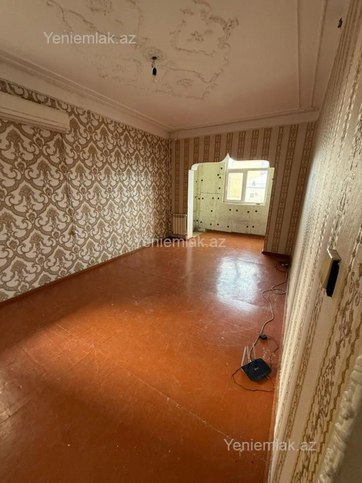 Satılır 1 otaqlı köhnə tikili 45 m²