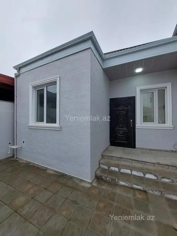 Satılır 3 otaqlı həyət evi 100 m²