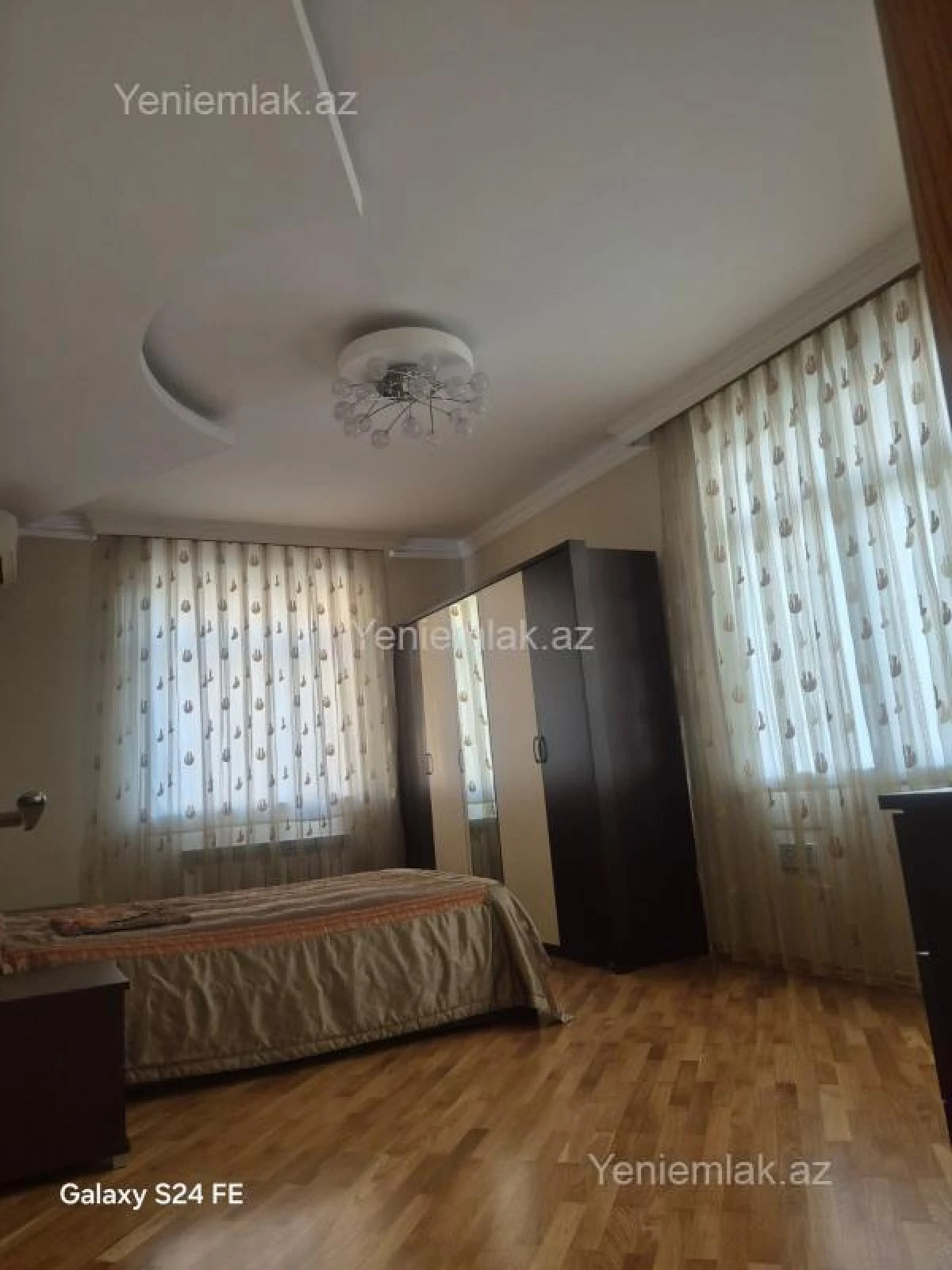 Satılır 3 otaqlı yeni tikili 135 m²