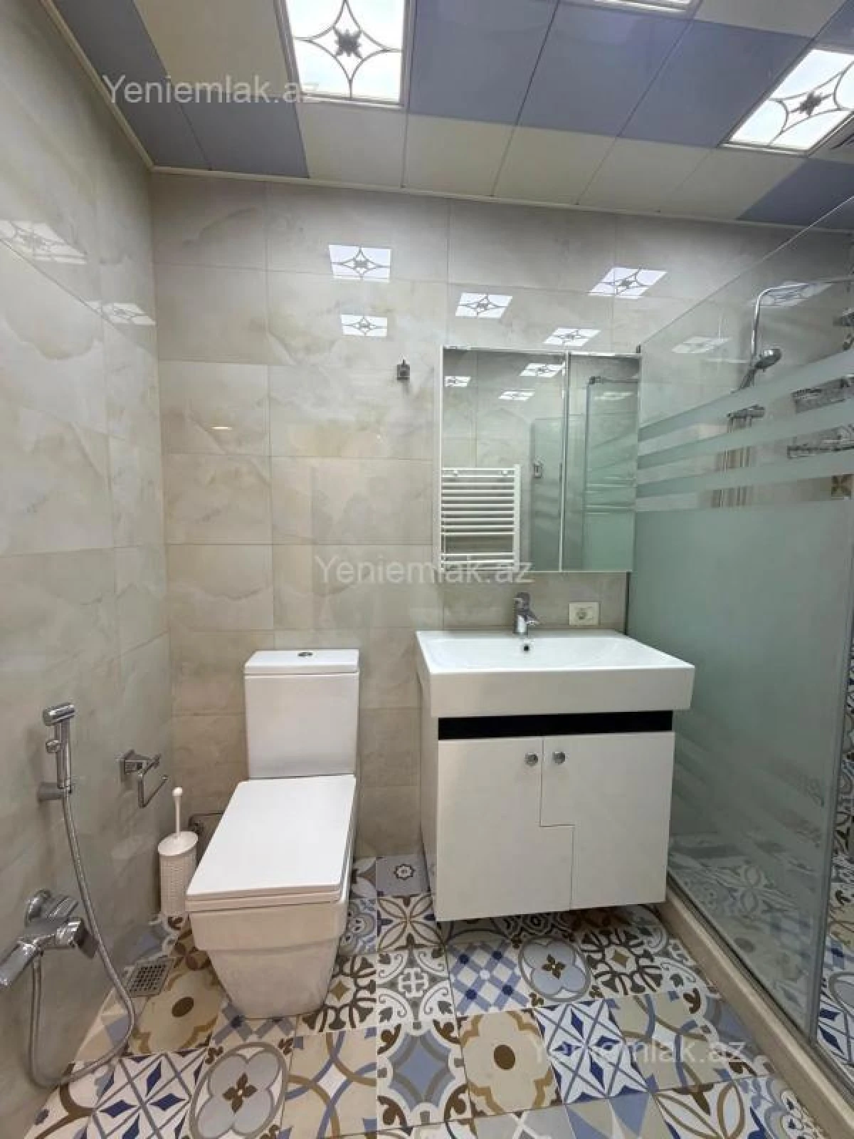 Satılır 2 otaqlı yeni tikili 70 m²