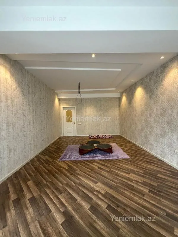 Satılır 2 otaqlı yeni tikili 70 m²