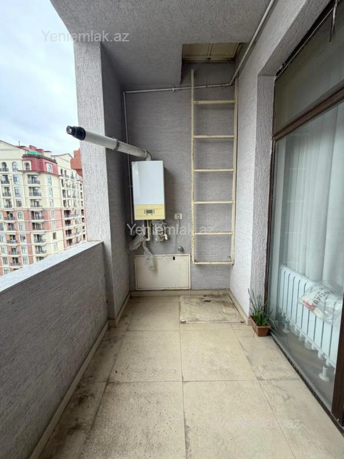 Satılır 2 otaqlı yeni tikili 70 m²