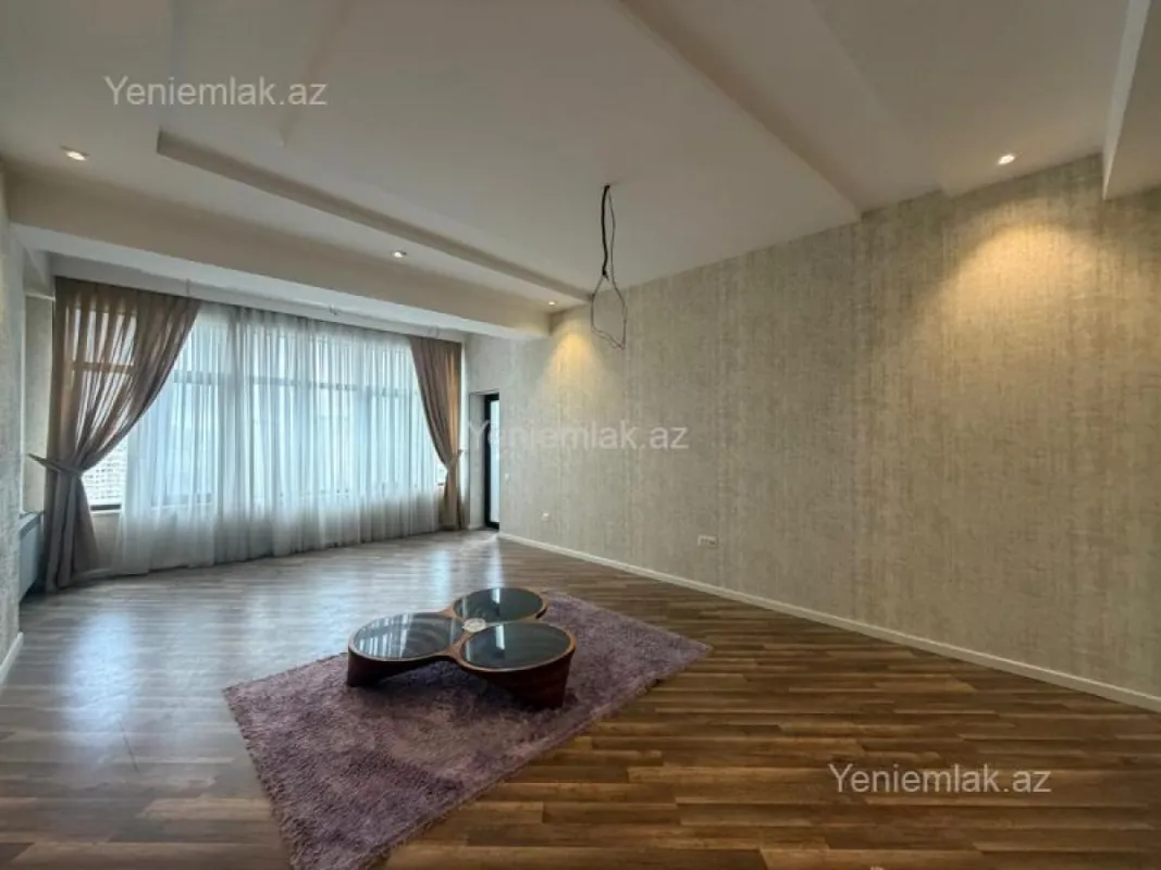 Satılır 2 otaqlı yeni tikili 70 m²
