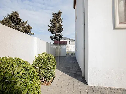 Satılır 4 otaqlı həyət evi 161 m²
