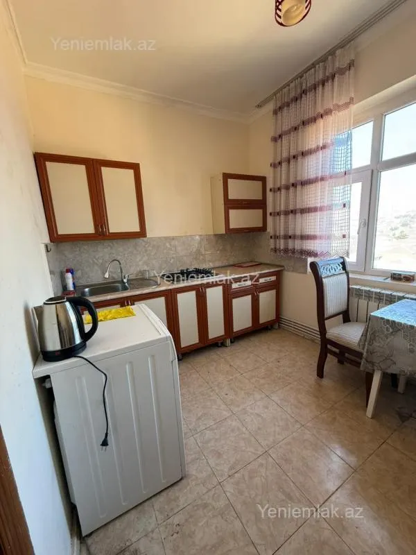 Satılır 2 otaqlı köhnə tikili 56 m²