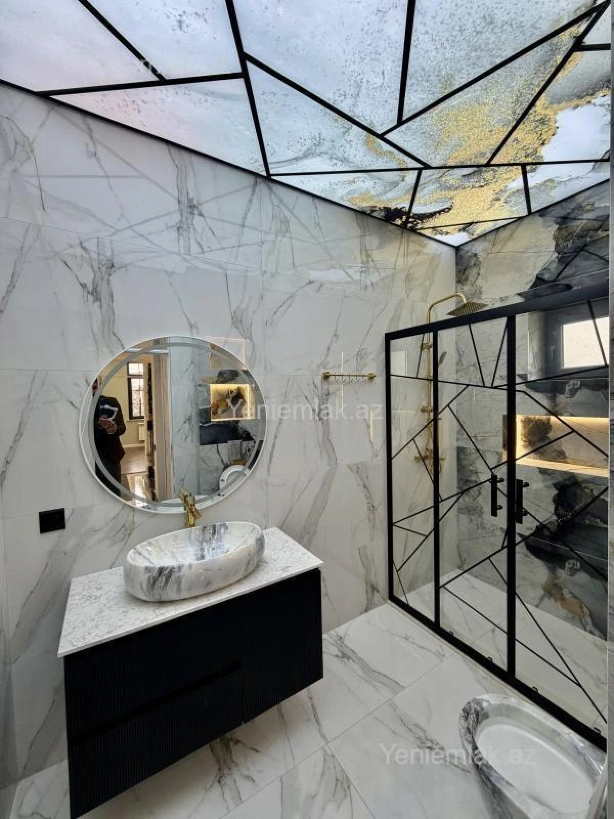 Satılır 5 otaqlı həyət evi 200 m²