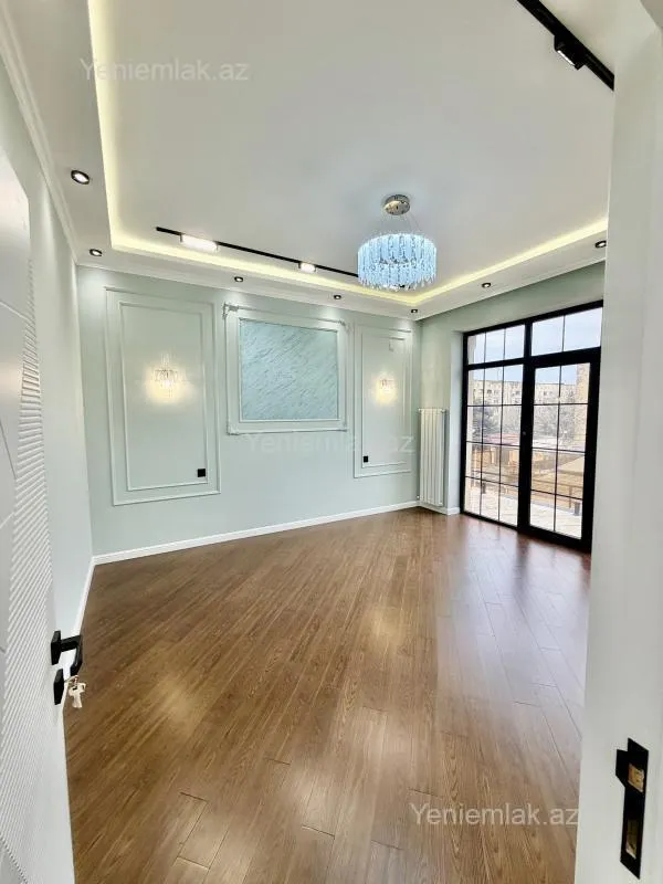 Satılır 5 otaqlı həyət evi 200 m²