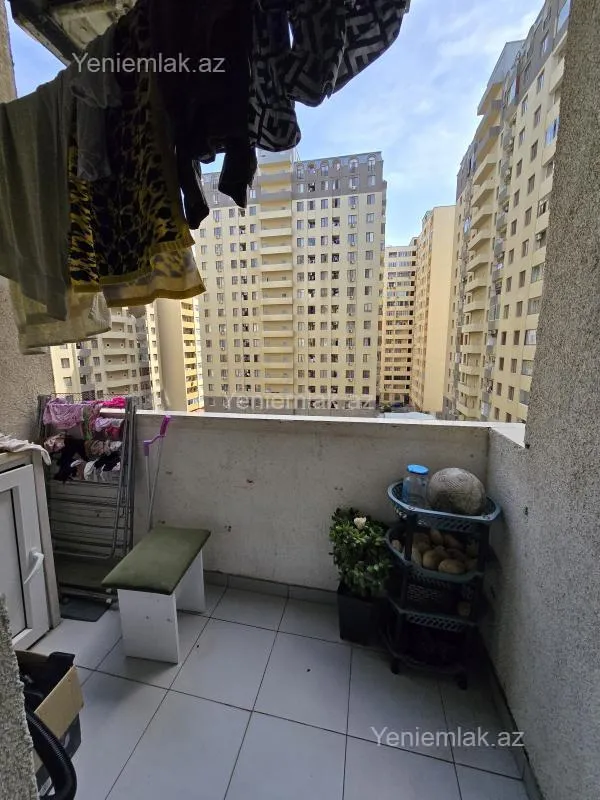 Satılır 3 otaqlı yeni tikili 72 m²