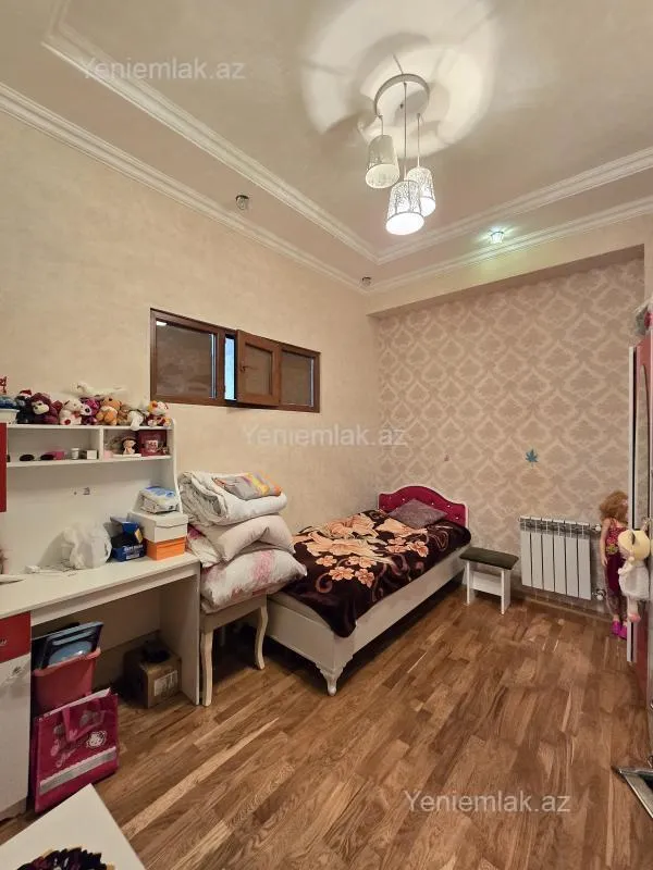 Satılır 3 otaqlı yeni tikili 72 m²