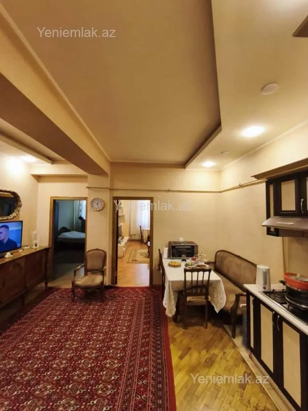 Satılır 2 otaqlı yeni tikili 68 m²