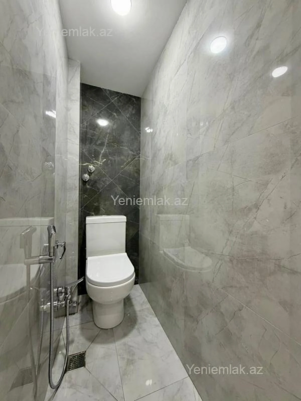 Satılır 3 otaqlı yeni tikili 77 m²